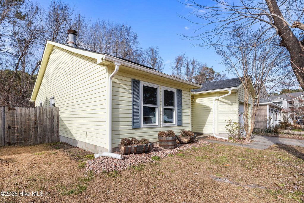 Photo of 3021 Steeple Chase Court, Jacksonville, NC 28546 (MLS # 100550938)