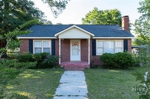Homes For Rent - 204 E 4th Street<br/> Rincon, GA 31326