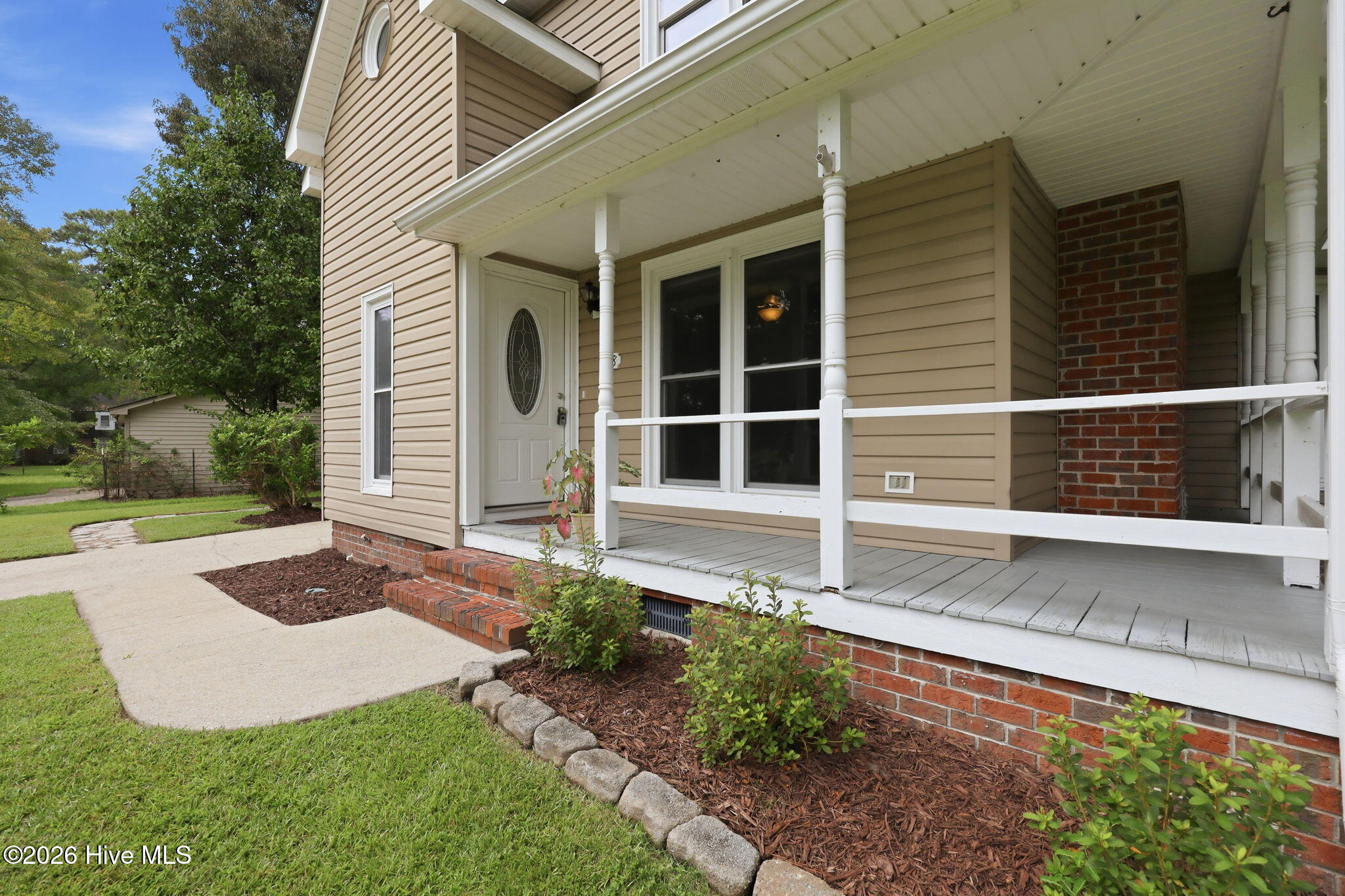 128 Robinhood Drive