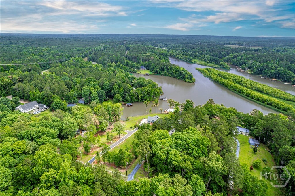 Photo of 132 franklin Drive, Eatonton, GA 31024 (MLS # SA357399)