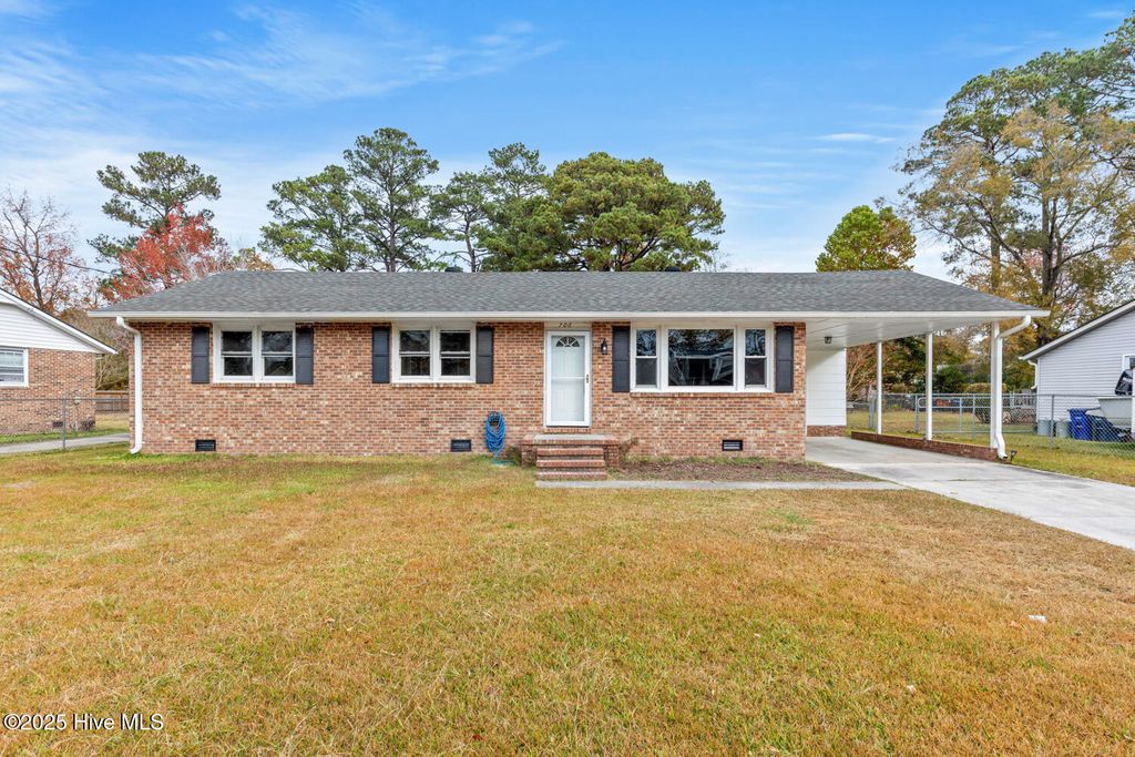 Photo of 706 Doris Avenue, Jacksonville, NC 28540 (MLS # 100542112)