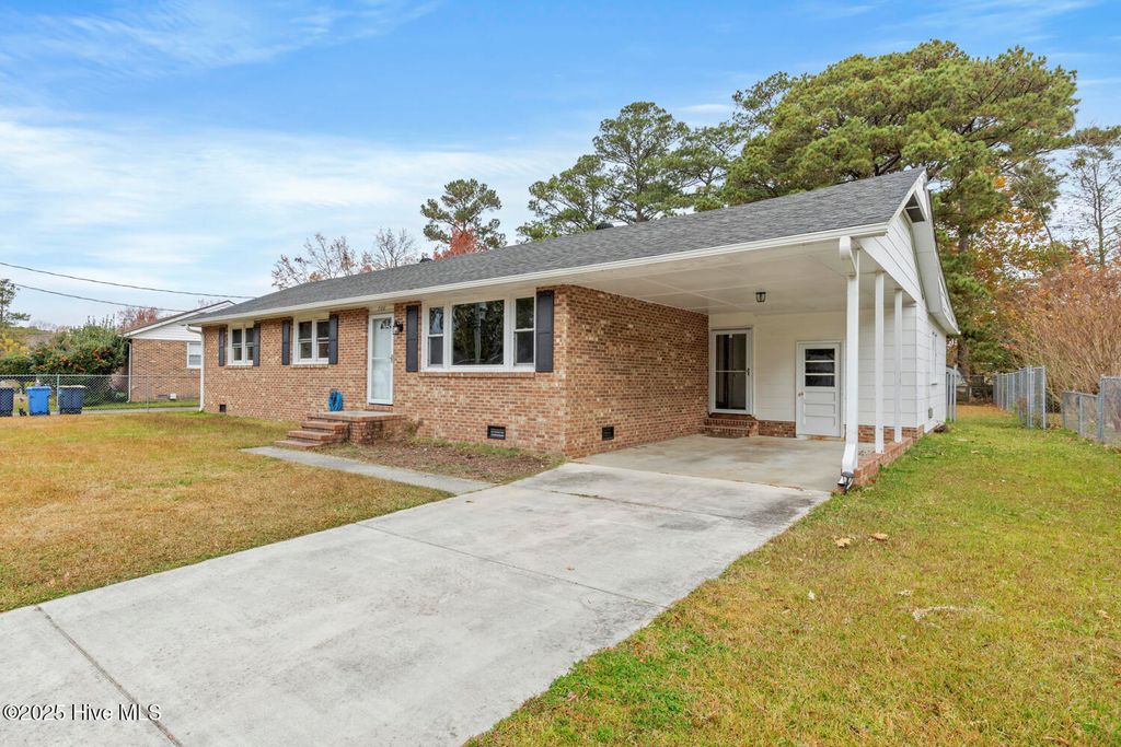 Photo of 706 Doris Avenue, Jacksonville, NC 28540 (MLS # 100542112)