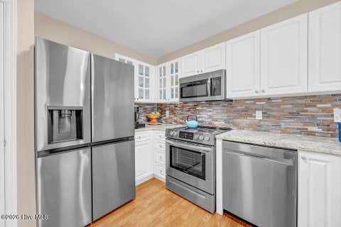 Tiny photo for 4103 Breezewood Drive #Apt 204, Wilmington, NC 28412 (MLS # 100583672)