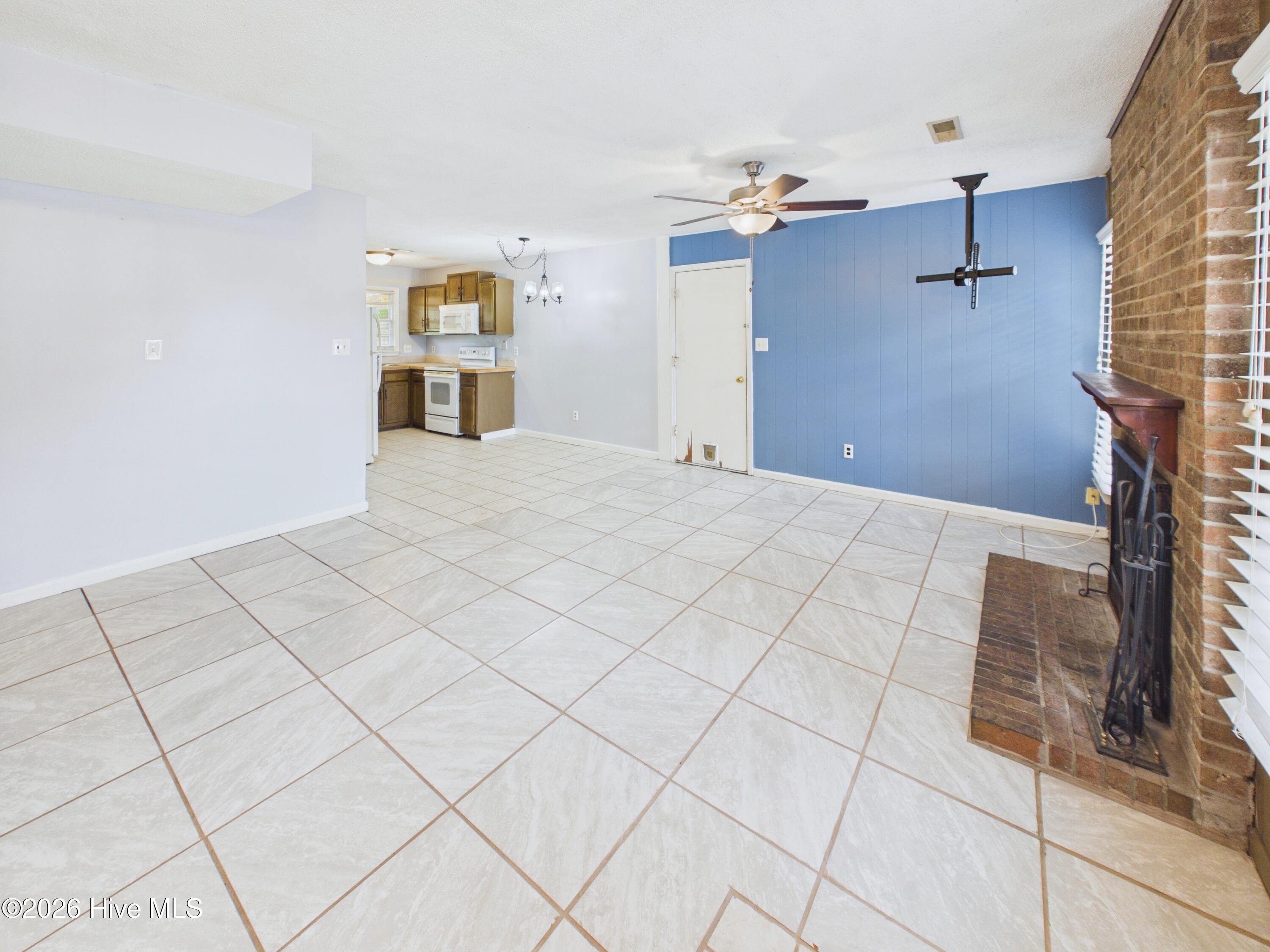 3519 Lakewood Place