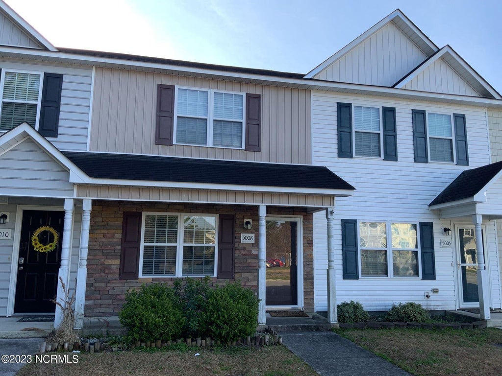 Photo of 5008 Banister Loop, Jacksonville, NC 28546 (MLS # 100588490)