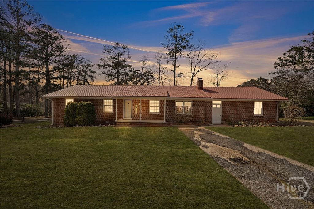 Photo of 805 S West Street, Greensboro, GA 30642 (MLS # CL346327)