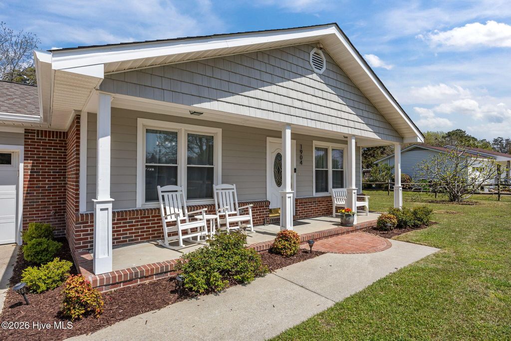 Photo of 1904 Paulette Road, Morehead City, NC 28557 (MLS # 100564719)