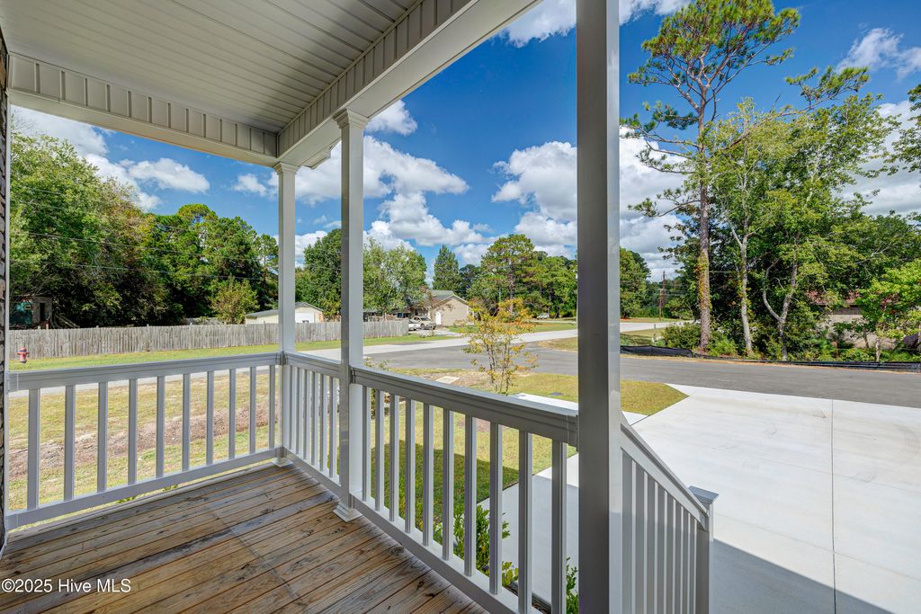 Photo of 1005 Pine Ridge Court, Castle Hayne, NC 28429 (MLS # 100547341)