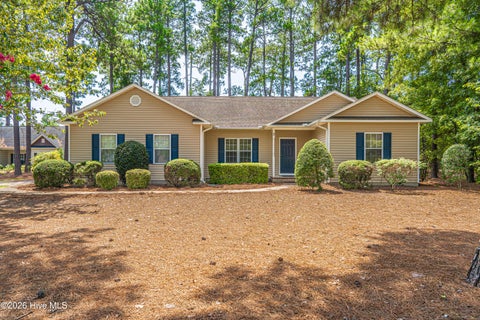 Homes For Sale - 2 Ice Court<br/> Pinehurst, NC 28374