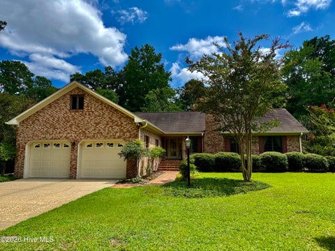 Homes For Sale - 502 Shinnecock Court<br/> New Bern, NC 28562