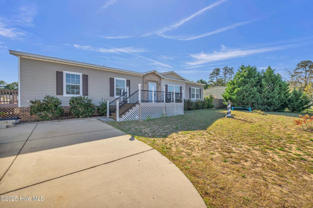 Photo of 516 Soundside Drive, Wilmington, NC 28412 (MLS # 100539826)