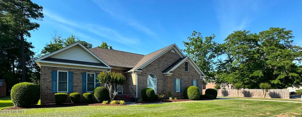 Photo of 1625 Pelham Road, Winterville, NC 28590 (MLS # 100575910)