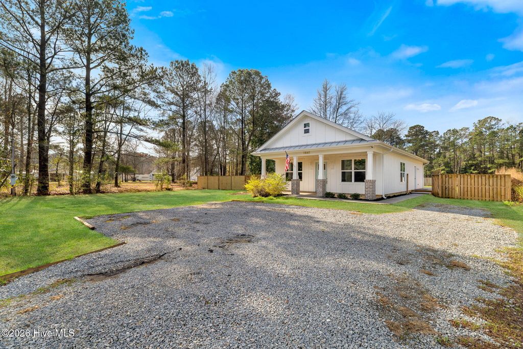 Photo of 1841 Penderlea Highway, Burgaw, NC 28425 (MLS # 100559707)