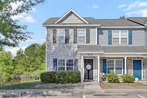 Townhouse For Sale - 422 Caldwell Loop<br/> Onslow County, Jacksonville, NC 28546