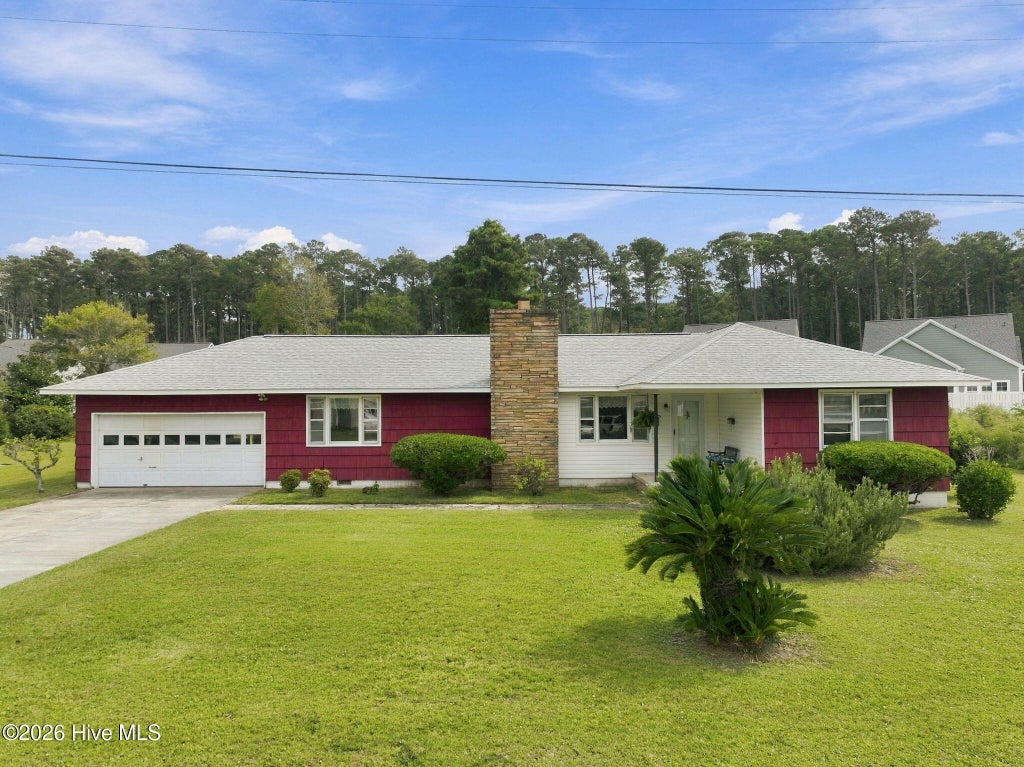 Photo of 105 Sherwood Boulevard, Beaufort, NC 28516 (MLS # 100609921)