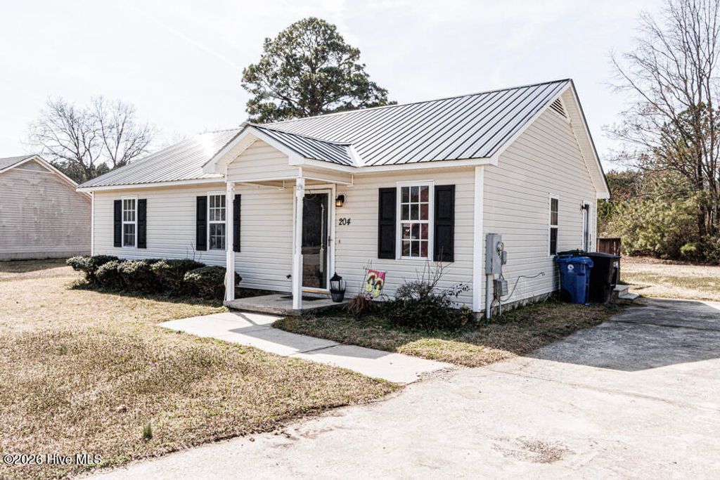 Photo of 204 Katie Drive, Rocky Mount, NC 27803 (MLS # 100558251)