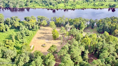 Vacant Land For Sale - 36 E Waterway Drive<br/> Hyde County, Belhaven, NC 27810