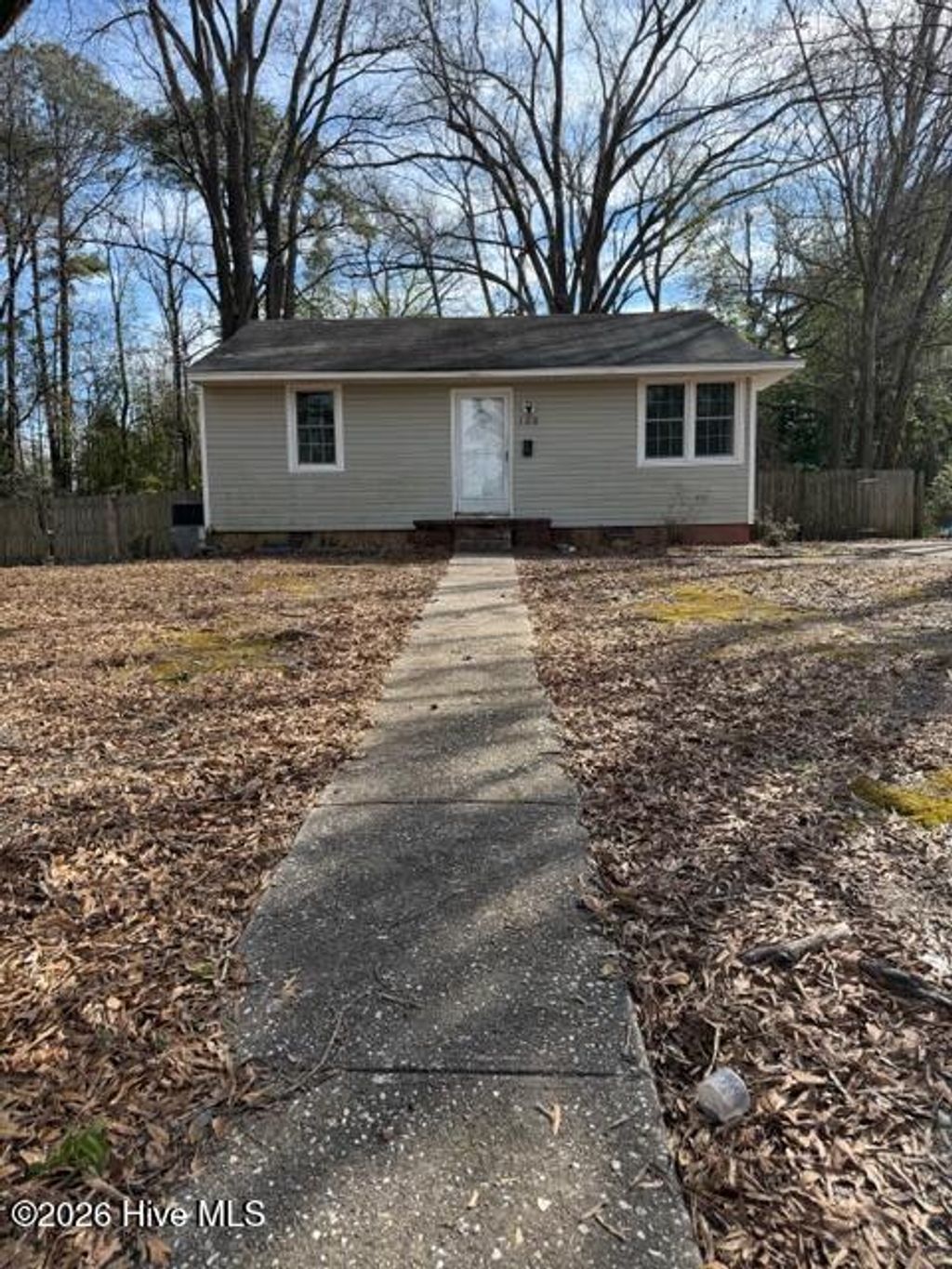 Photo of 108 Robin Road, Jacksonville, NC 28540 (MLS # 100554387)