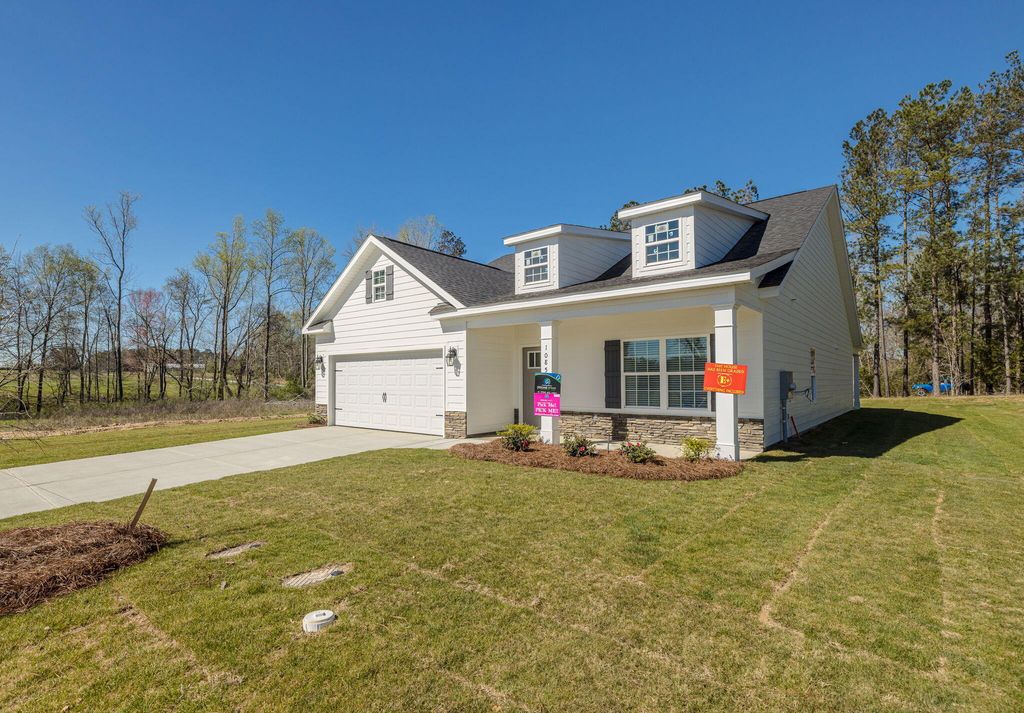 Photo of 1085 W Berkley Court, Thomson, GA 30824 (MLS # 98254030)