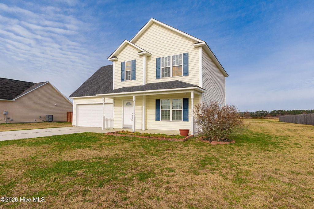 Photo of 131 Cherry Grove Drive, Richlands, NC 28574 (MLS # 100569536)