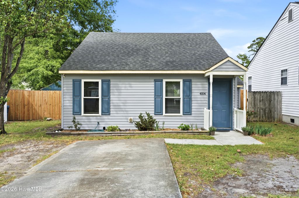 Photo of 4104 Winterberry Court, Wilmington, NC 28403 (MLS # 100566190)