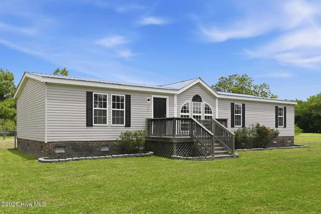 Photo of 123 Hoffman Forest Road, Richlands, NC 28574 (MLS # 100591158)