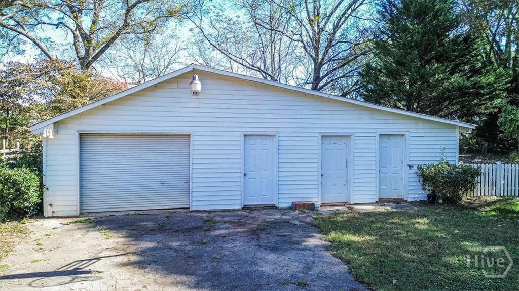 Photo of 362 Sims Street, Maysville, GA 30558 (MLS # CL352634)