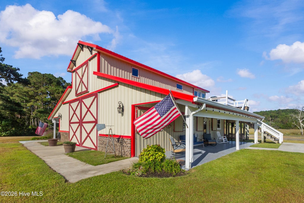 Photo of 116 Straits Road, Beaufort, NC 28516 (MLS # 100609021)