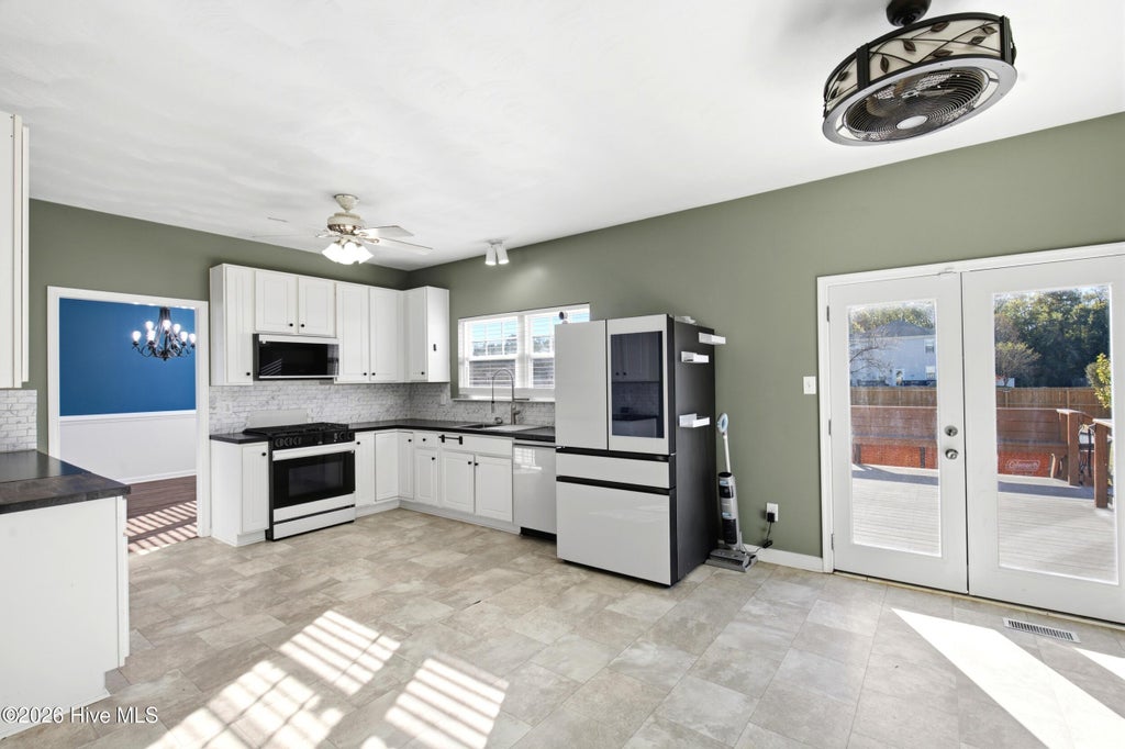Photo of 109 Eagle Lane, Elizabeth City, NC 27909 (MLS # 100608532)