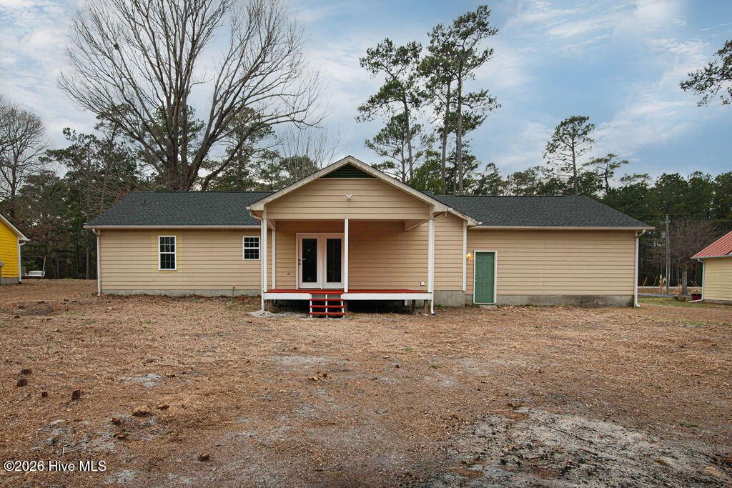 Photo of 381 Nc Hwy 172, Hubert, NC 28539 (MLS # 100557363)