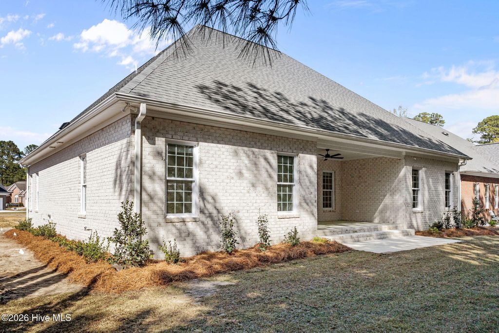 Photo of 2038 Cornerstone Drive, Winterville, NC 28590 (MLS # 100567031)