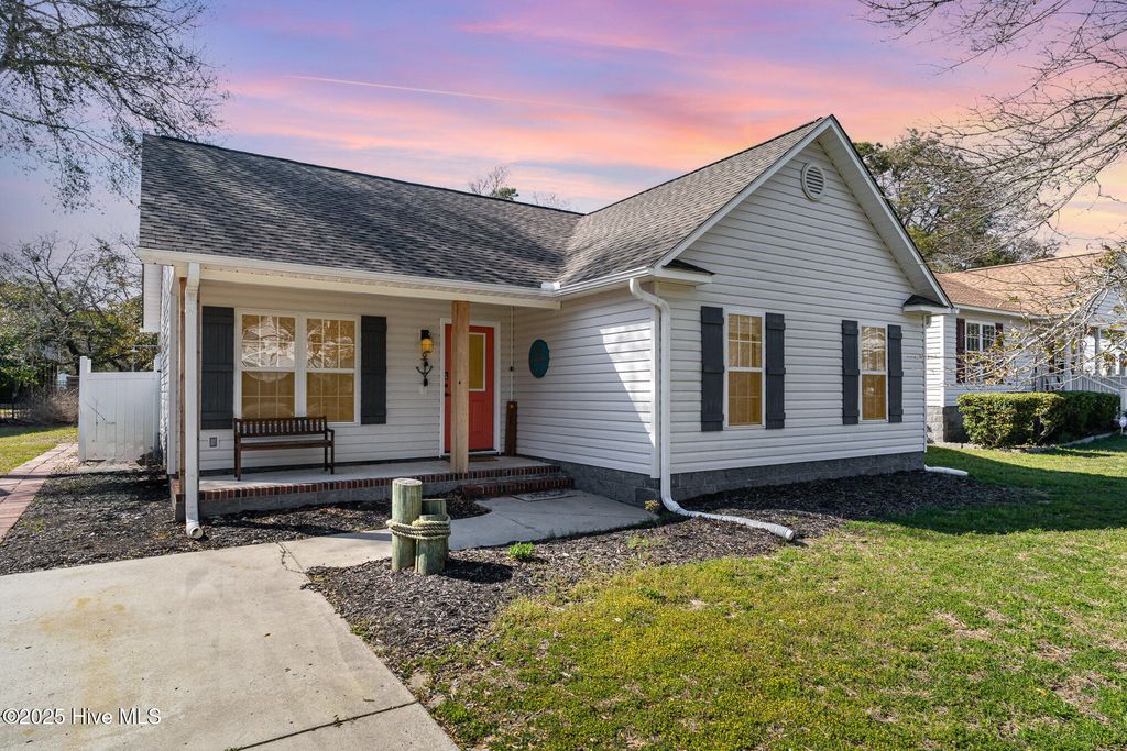 Photo of 117 NE 13th Street, Oak Island, NC 28465 (MLS # 100497000)