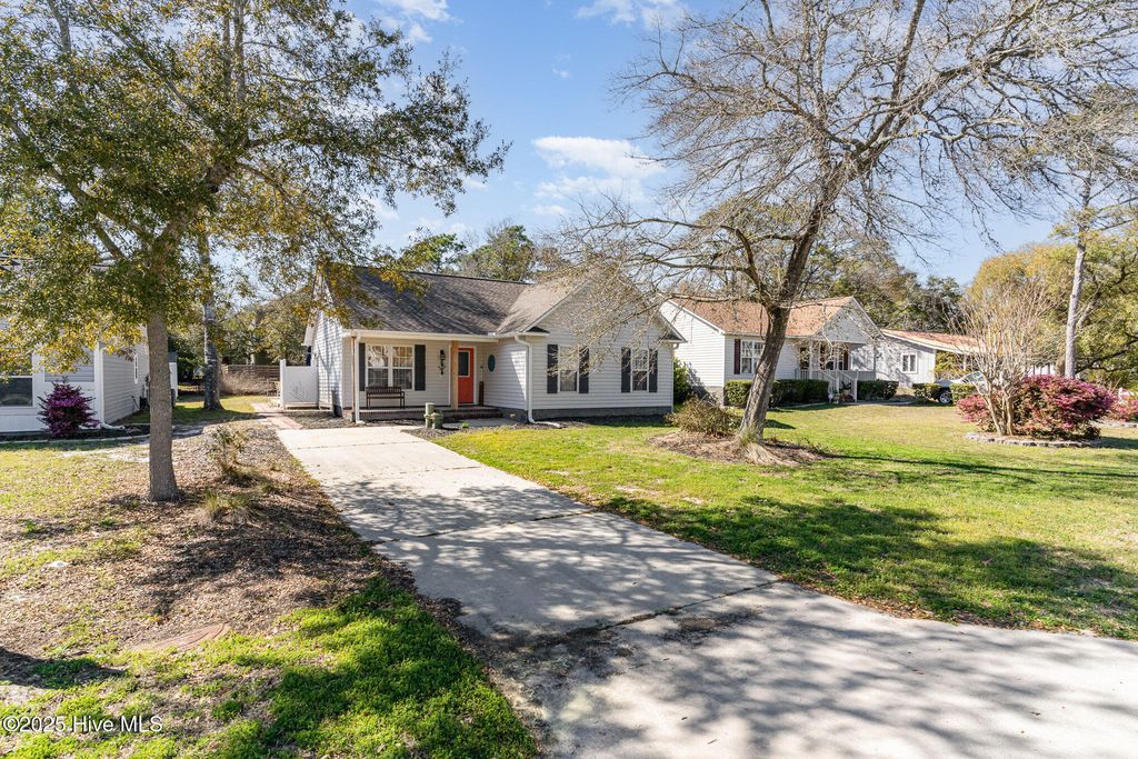 Photo of 117 NE 13th Street, Oak Island, NC 28465 (MLS # 100497000)