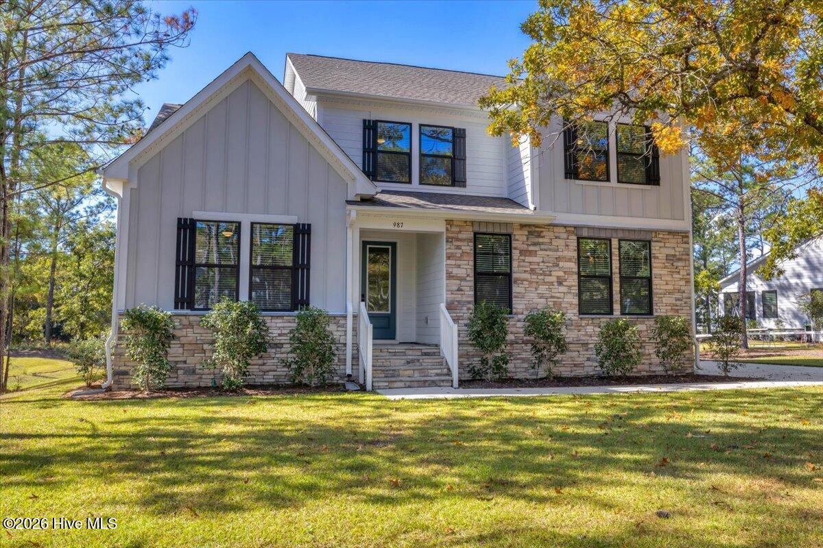987 Ashburton Road SE