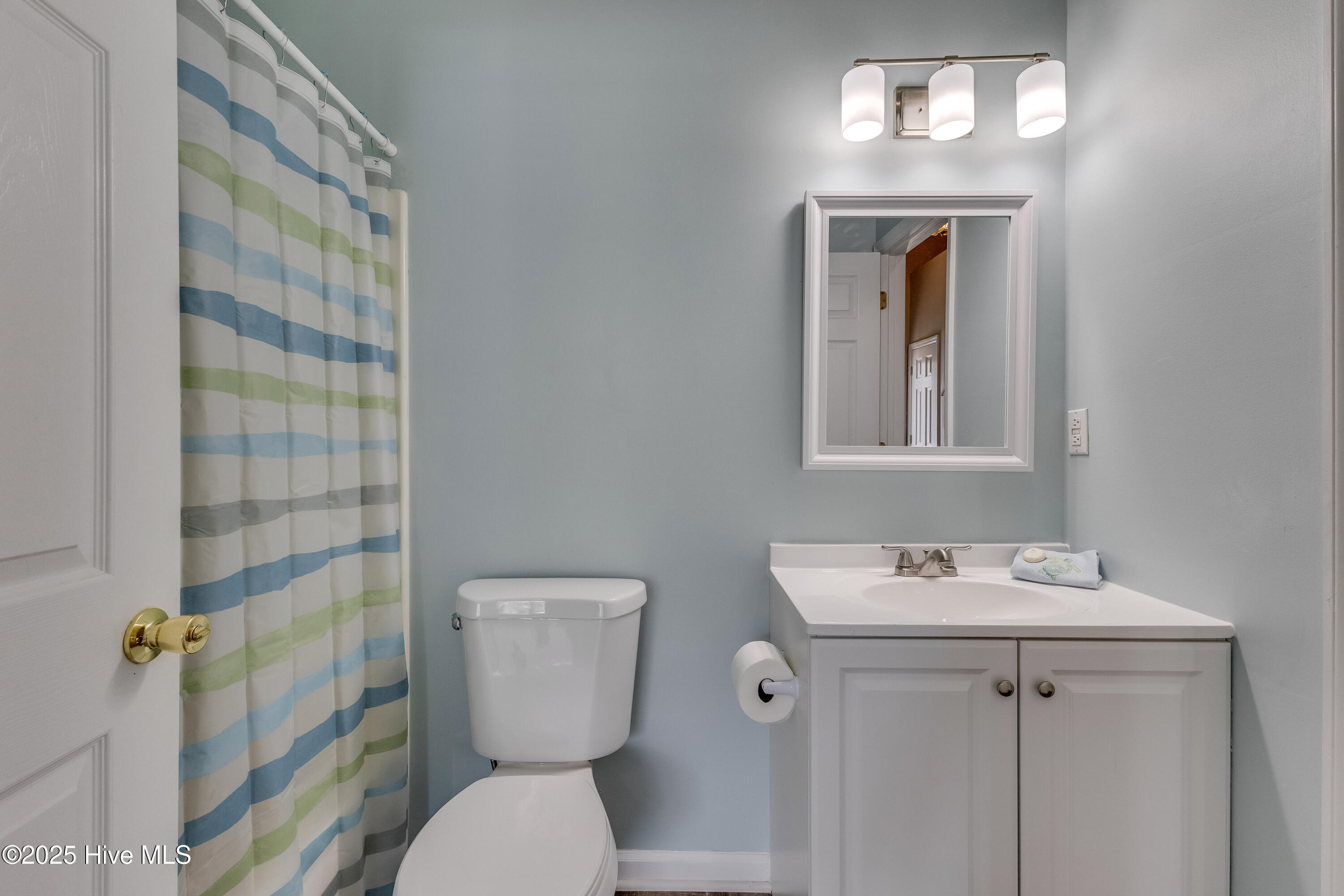 Wilmington, North Carolina 28405, United States, 3 Bedrooms Bedrooms, ,2 BathroomsBathrooms,Residential,Pending,255988