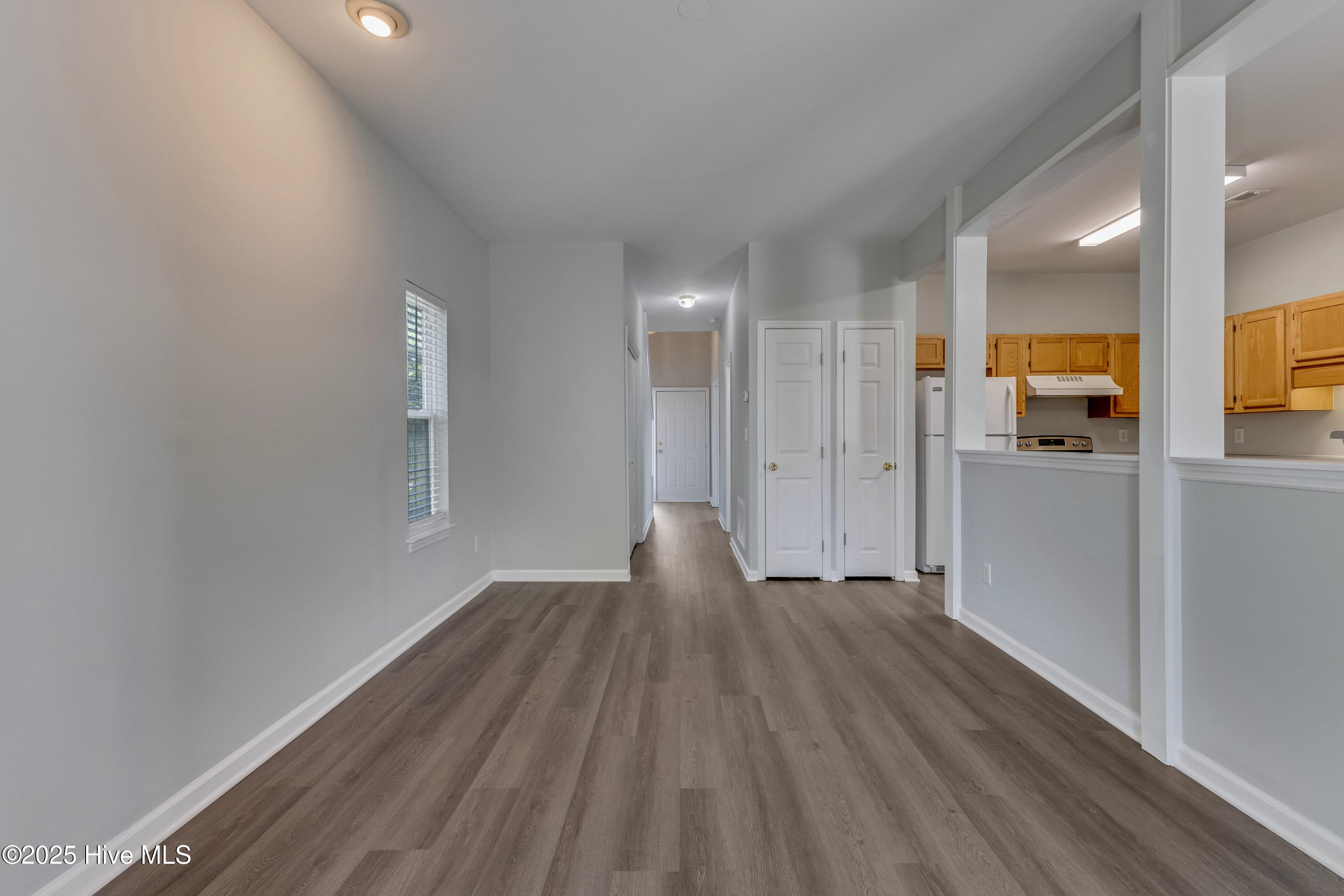 Wilmington, North Carolina 28405, United States, 3 Bedrooms Bedrooms, ,2 BathroomsBathrooms,Residential,Pending,255988