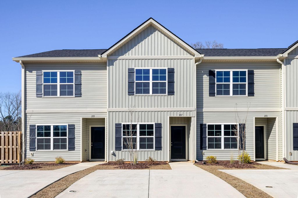 Photo of 357 Bordeaux Drive, Thomson, GA 30824 (MLS # 552470)