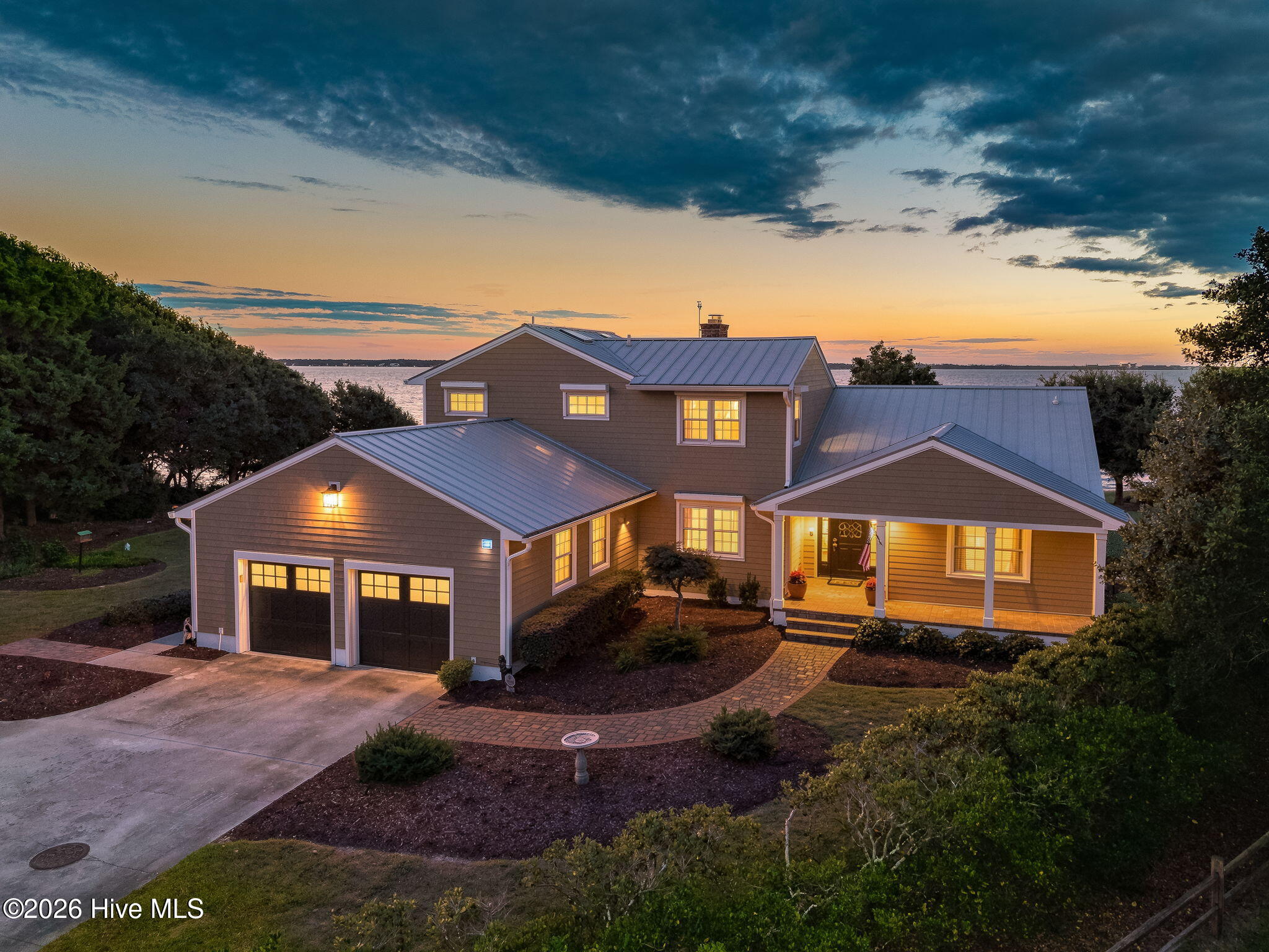 202 & 204 Bogue Drive
