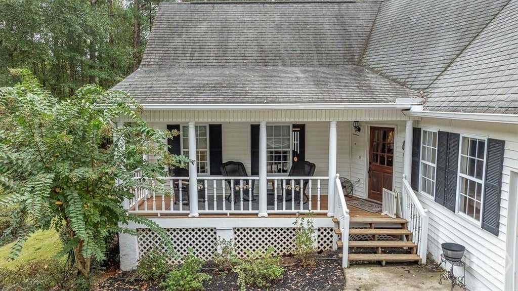 Photo of 1011 H D Atha Road, Monroe, GA 30655 (MLS # CL359891)