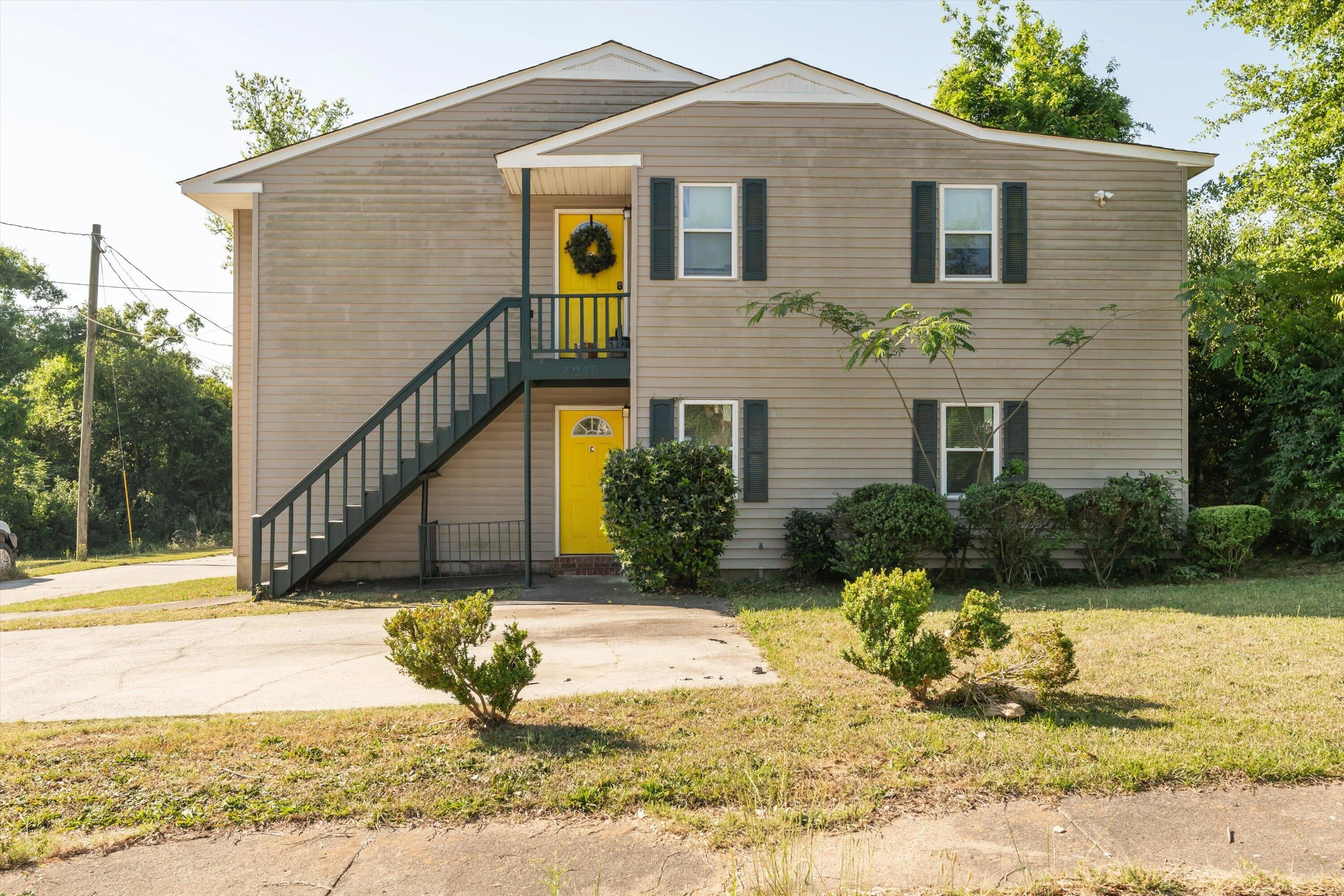 2048 Battle Row Unit C, D