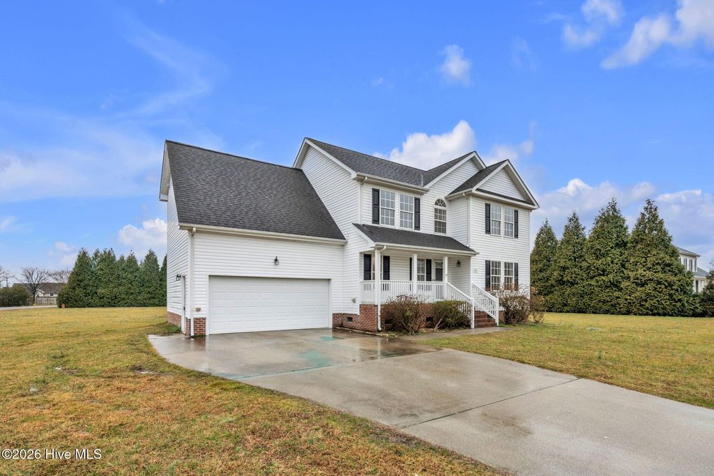 Photo of 101 Chickadee Street, Moyock, NC 27958 (MLS # 100557165)