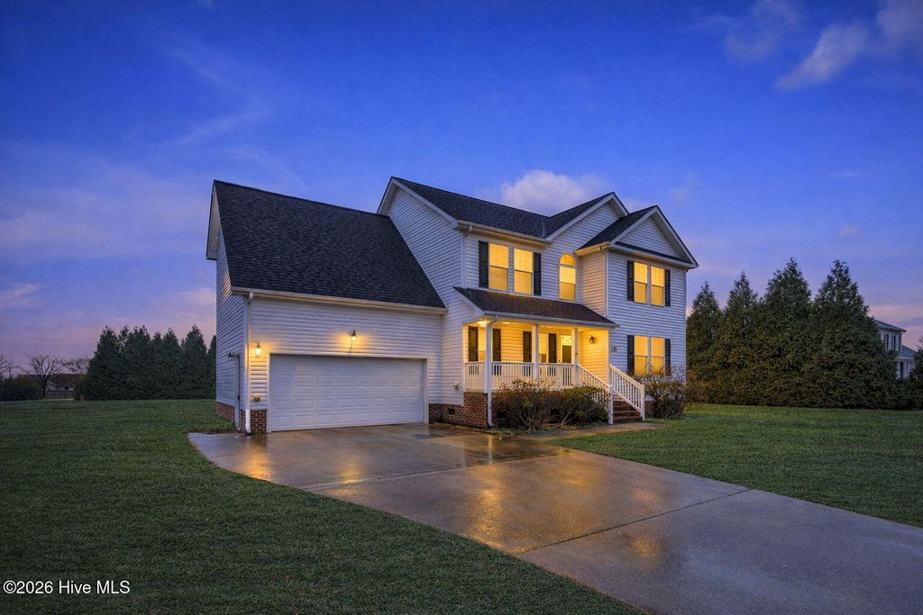 Photo of 101 Chickadee Street, Moyock, NC 27958 (MLS # 100557165)