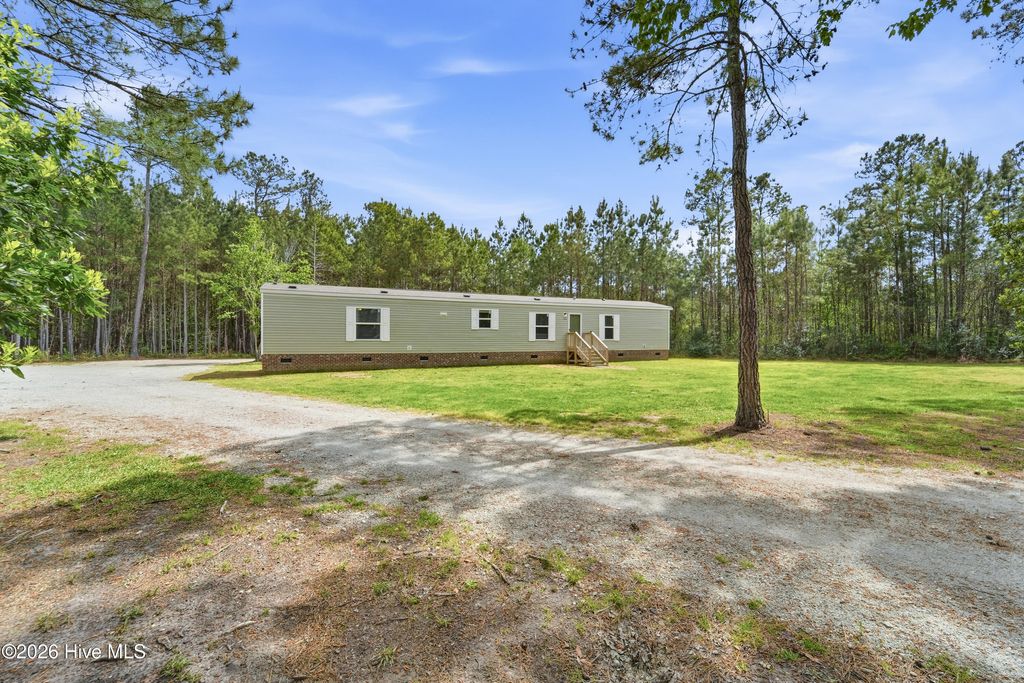 Photo of 193 Alonza Lane, Richlands, NC 28574 (MLS # 100566814)