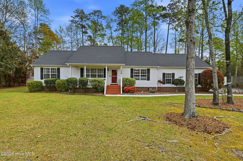 Photo of 326 Knollwood Drive, Hampstead, NC 28443 (MLS # 100562256)