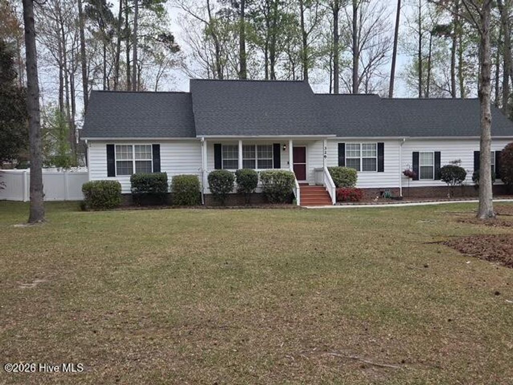 Photo of 326 Knollwood Drive, Hampstead, NC 28443 (MLS # 100562256)