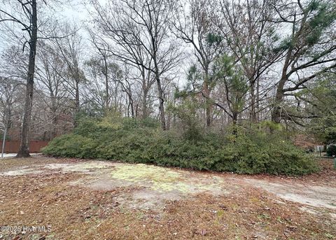 Tiny photo for 1312 Fairbanks Court, Jacksonville, NC 28546 (MLS # 100544373)