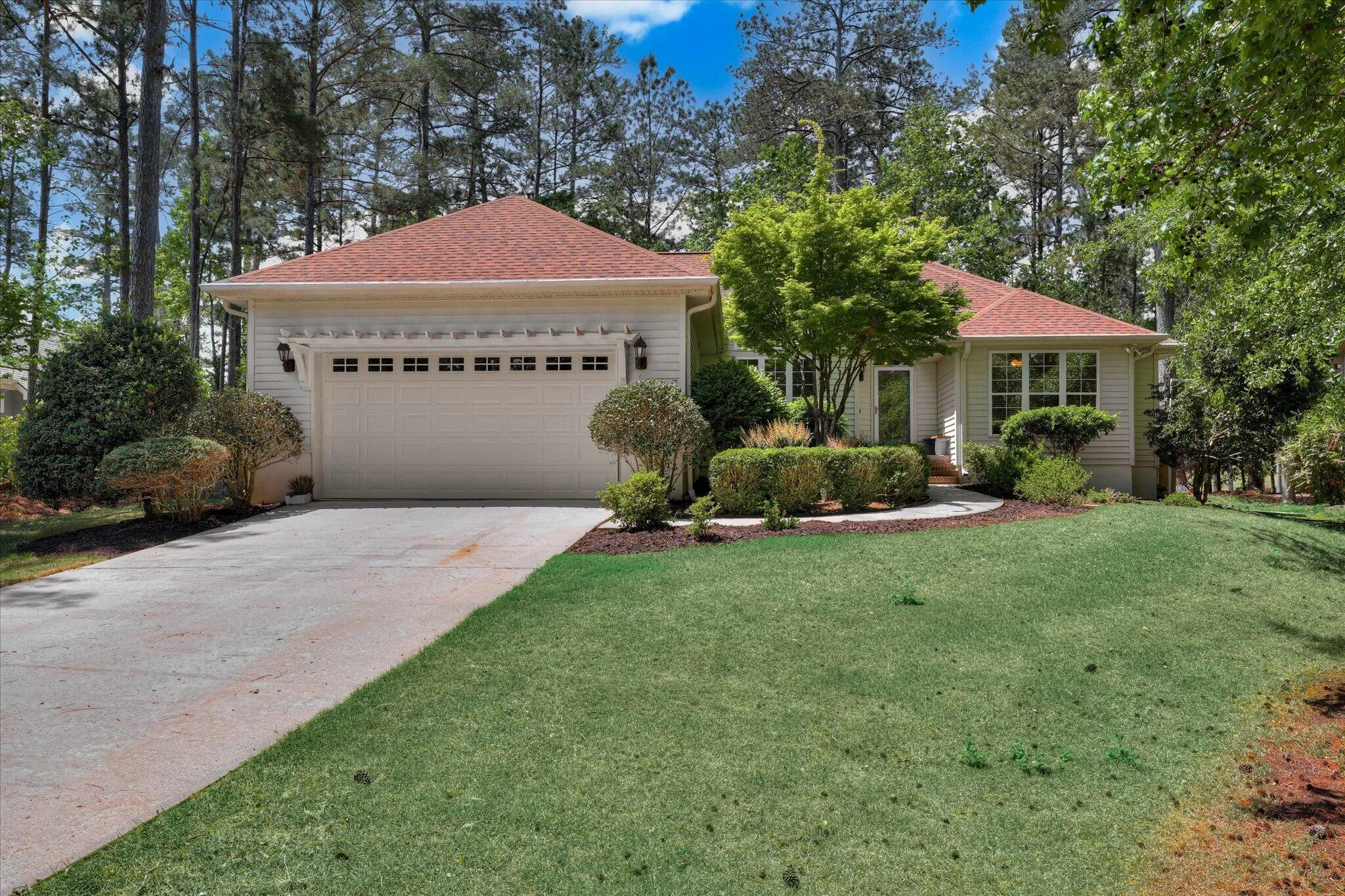 109 Hickory Point