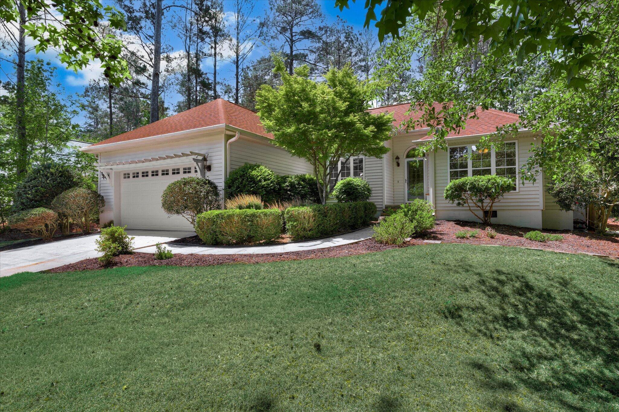 109 Hickory Point