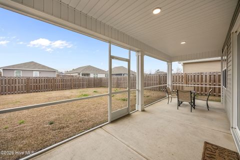 Tiny photo for 429 Edgewater Way, Surf City, NC 28445 (MLS # 100557752)