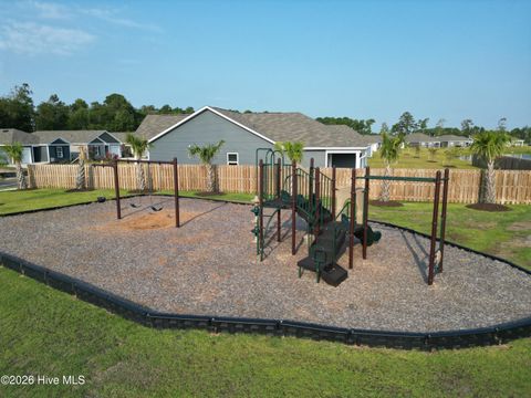 Tiny photo for 429 Edgewater Way, Surf City, NC 28445 (MLS # 100557752)